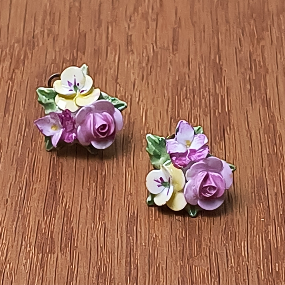 Cermaic Bone China Pansy Violet Rose Made In England Earrings Vintage